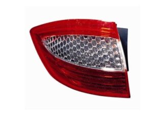 Ford Mondeo 07+ takavalo farmarin takasuojaan