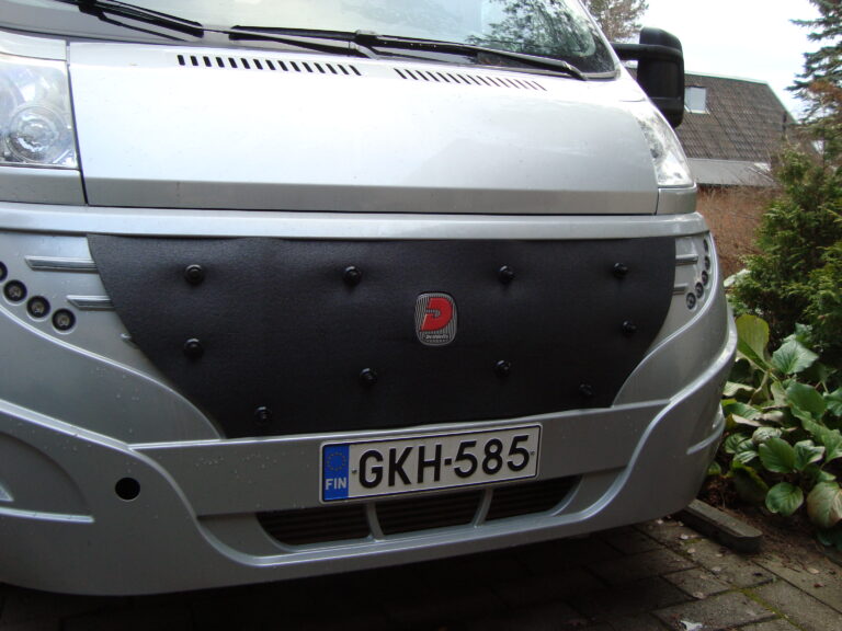 Maskisuoja Dethleffs Esprit 2012-