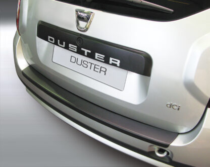 Takapuskurin kolhusuoja Dacia Duster 2010-2017